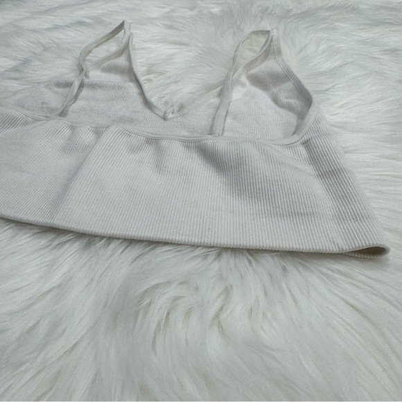 Free People Intimately Seamless Ribbed V Neck Crop Bra Tank Top White - Picture 10 of 15